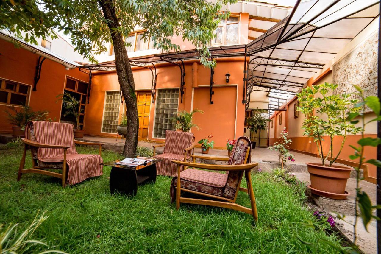 Kintu Classic Cusco Luaran gambar