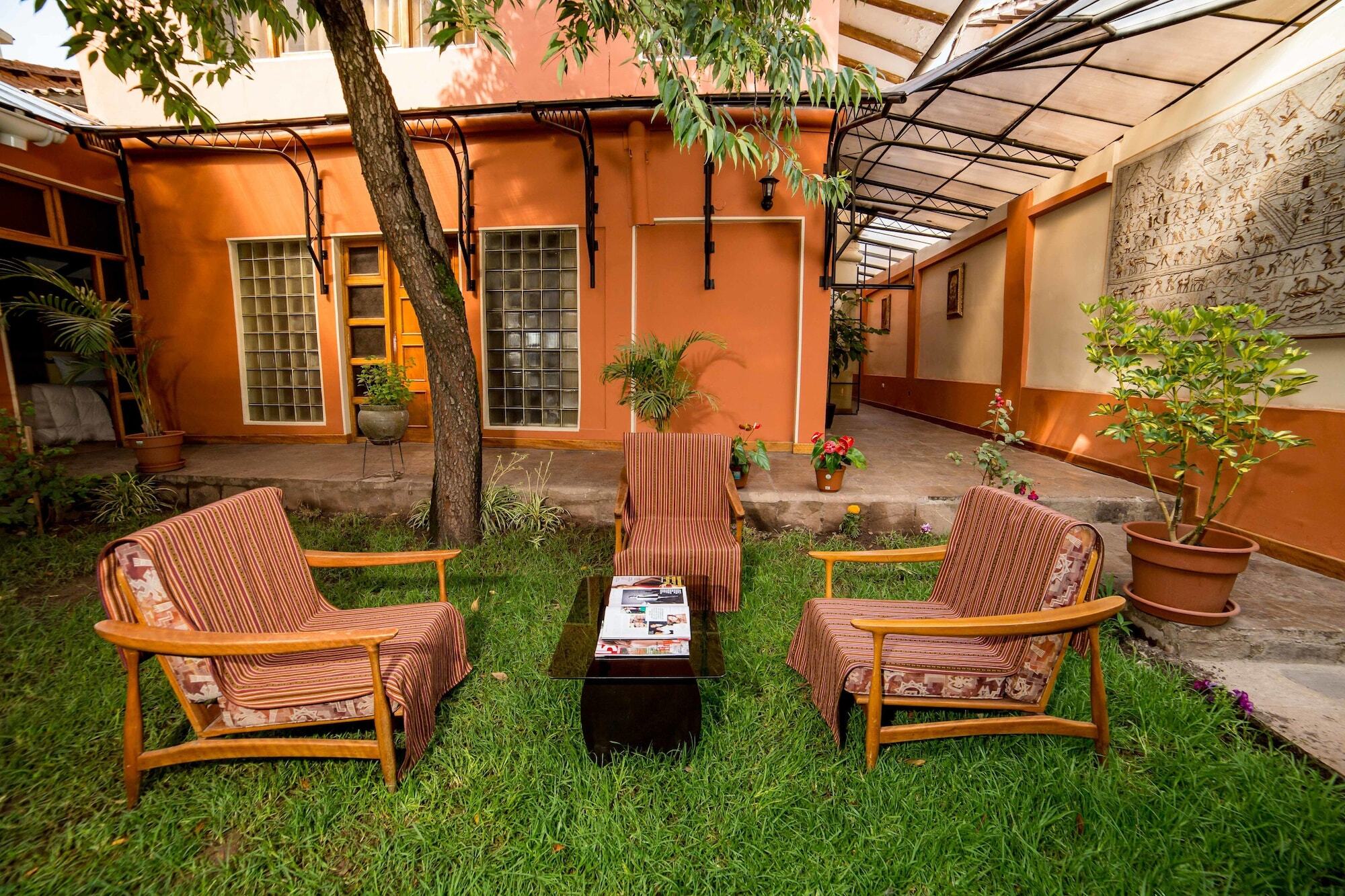 Kintu Classic Cusco Luaran gambar