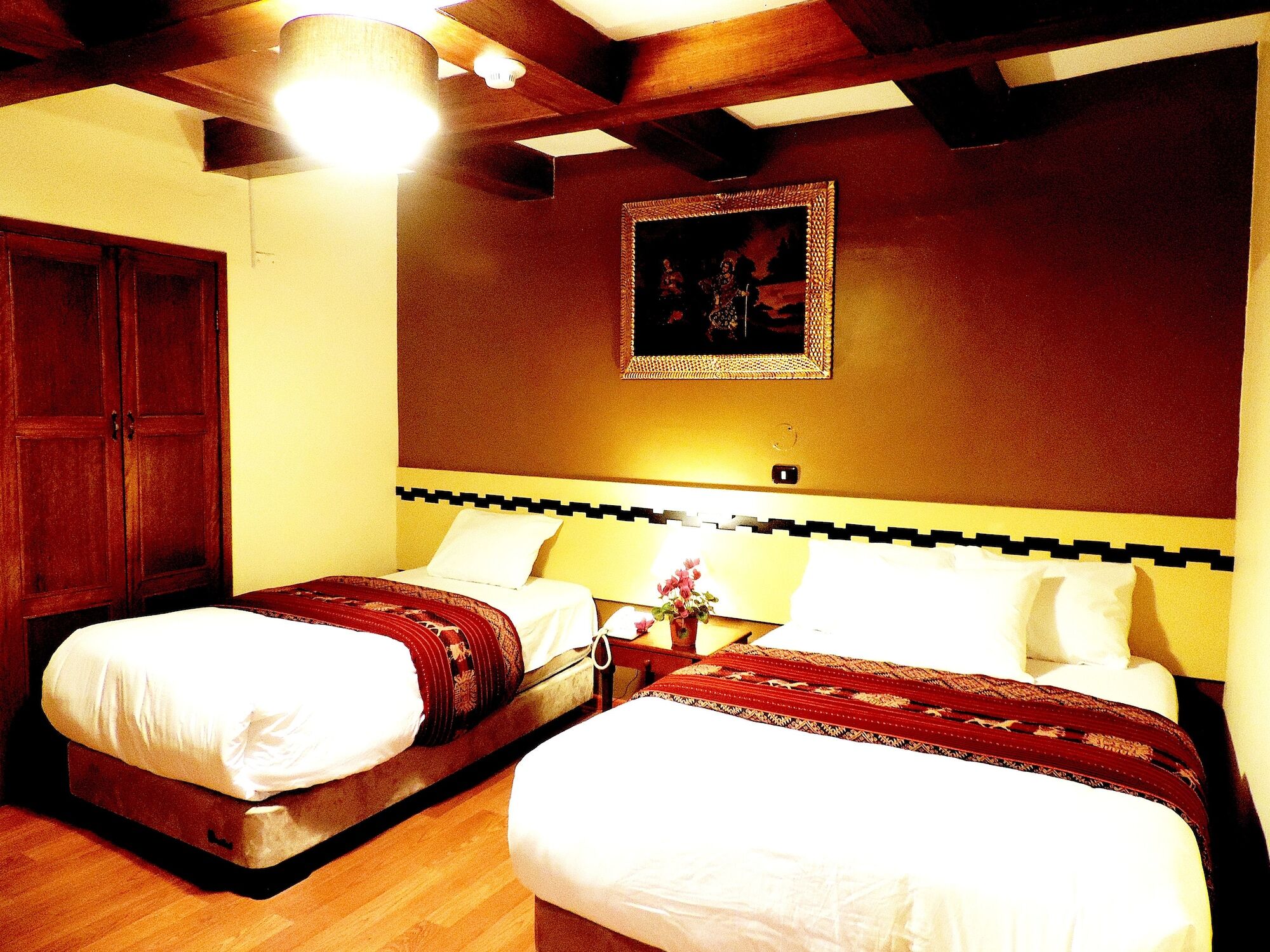 Kintu Classic Cusco Luaran gambar